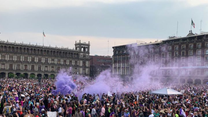 En movilización por el día de la mujer un camarografo y la periodista resultaron heridos